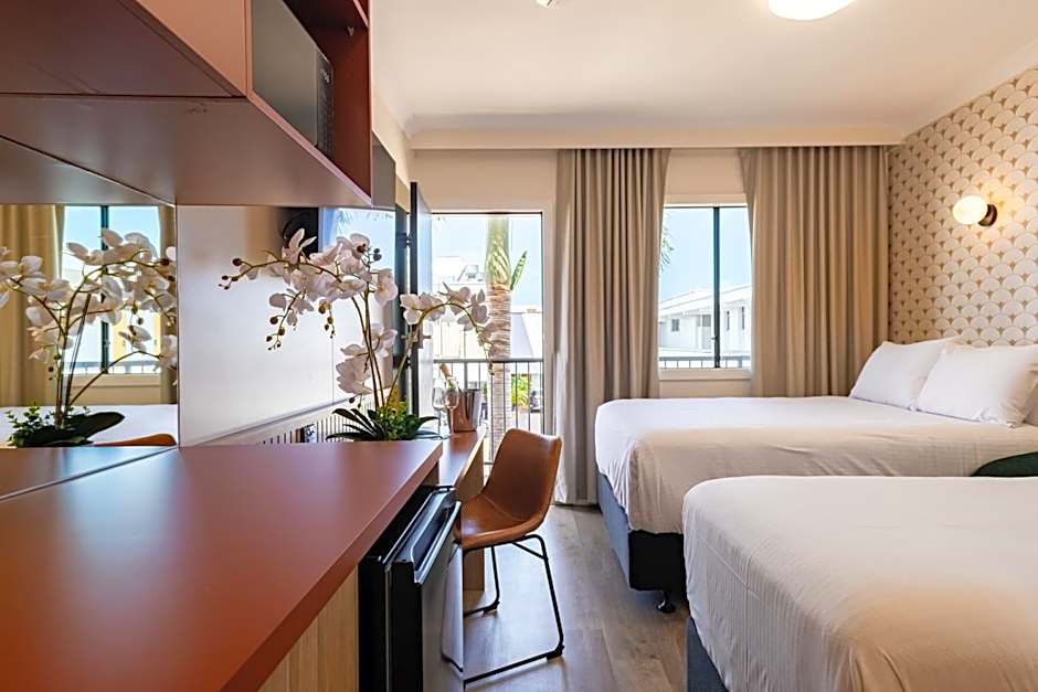 The Queens Gladstone