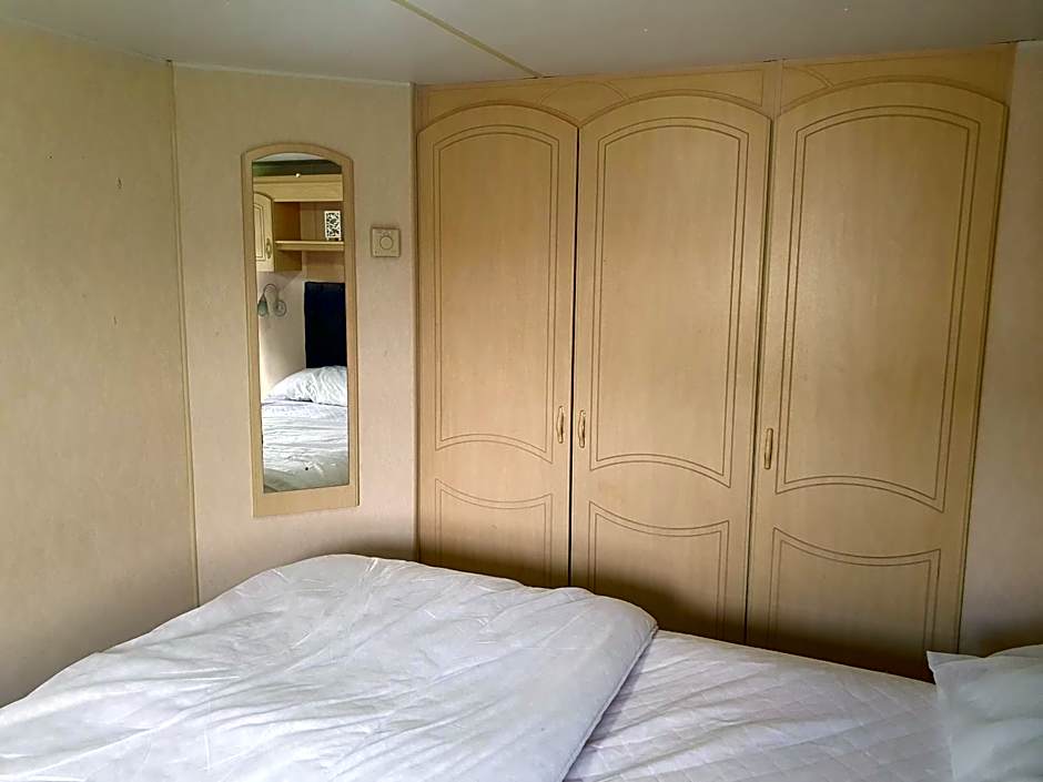 Seaview Debonair Super 6 Berth Blow Heated