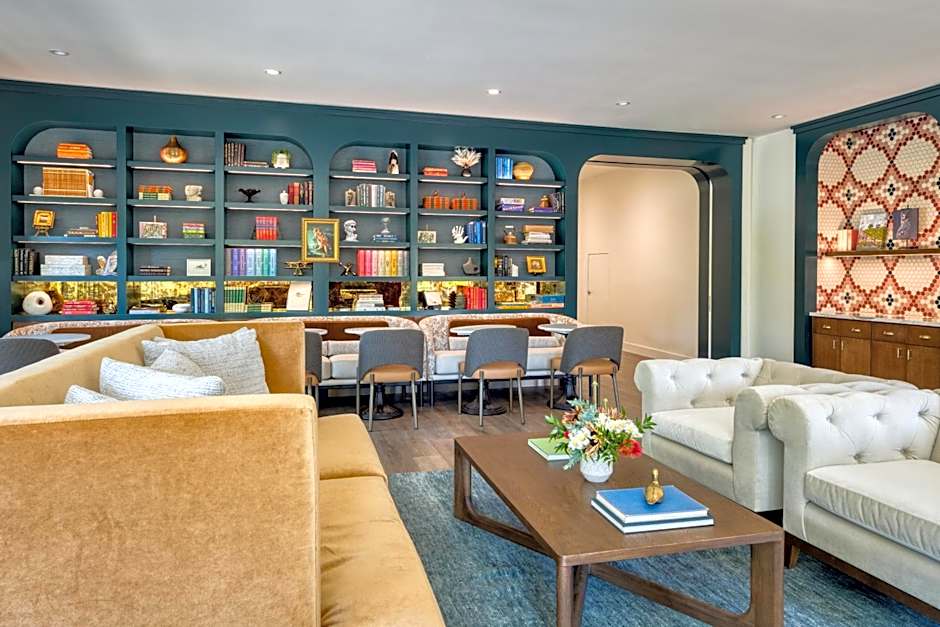 SENZA Hotel