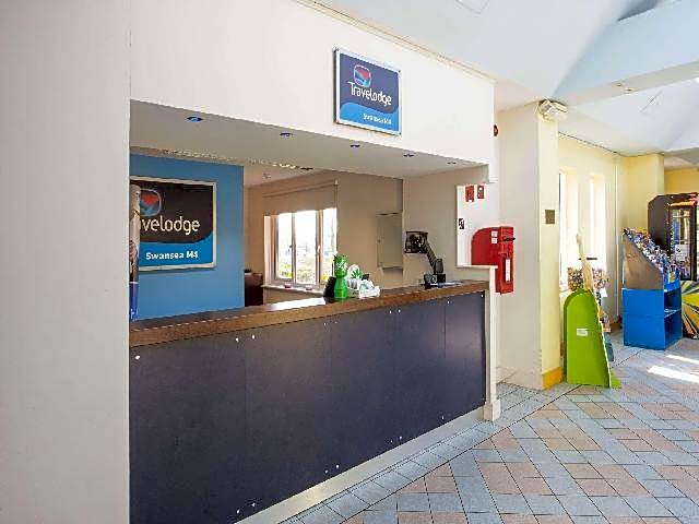 Travelodge Swansea M4