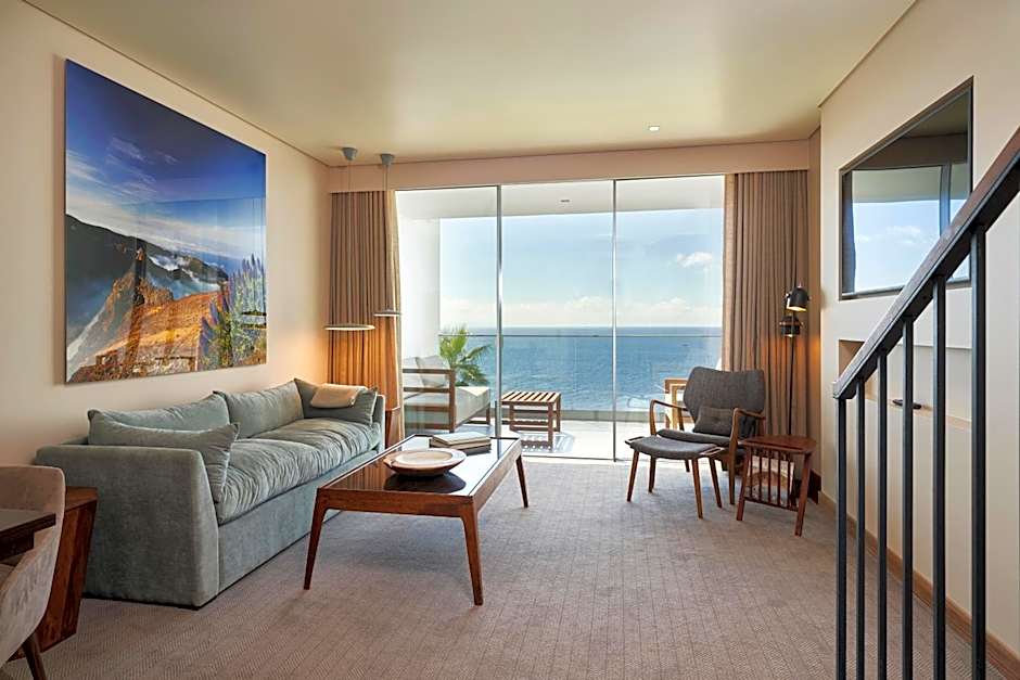 Les Suites at Cliff Bay Portobay
