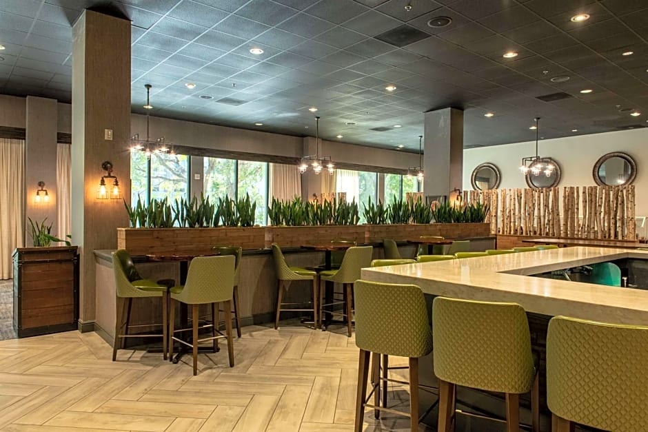 Hotel Zessa Santa Ana - a DoubleTree by Hilton