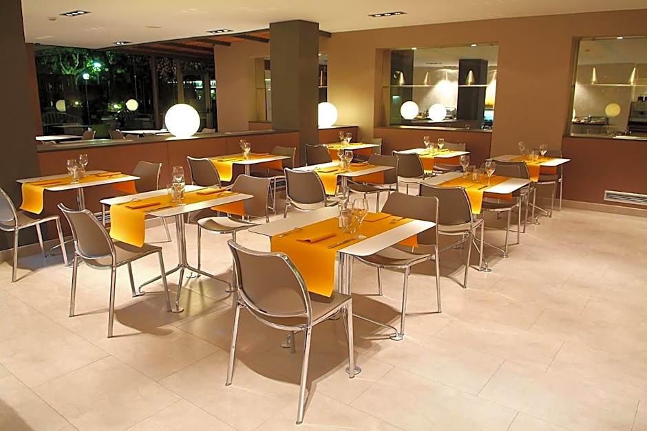 Magnolia Hotel - Adults Only