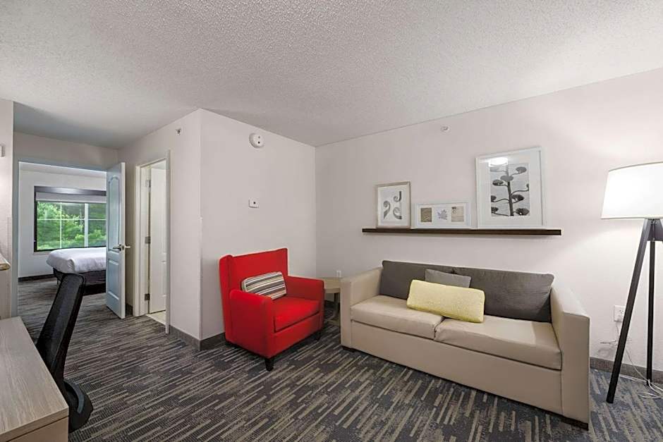 Country Inn & Suites by Radisson, Lake George (Queensbury), NY