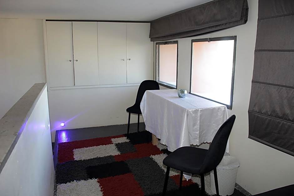 Artists' Colony Inn Zefat