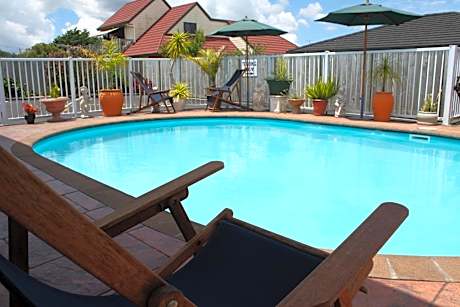 Avenue Heights Motel