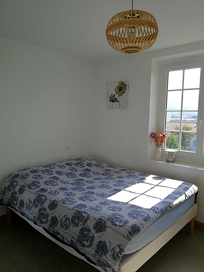 Chambres d'hôtes "HOR DAGO" près de la gare d'Hendaye avec le petit-déjeuner