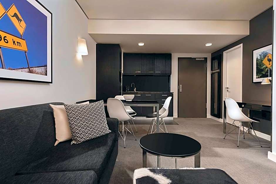 Adina Apartment Hotel Berlin Hackescher Markt