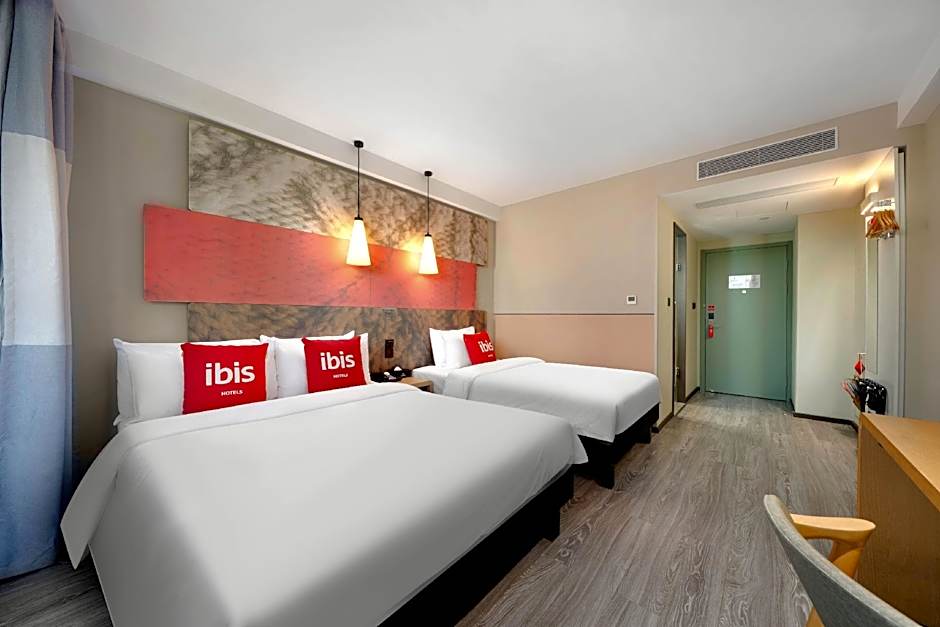 Ibis Harbin West Railway Station Wanda plaza hotel