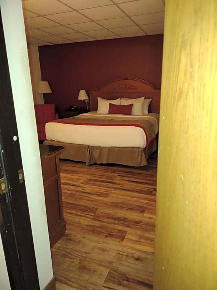 Albert Lea Inn and Suites