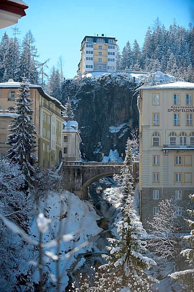 Sonnenwende by AlpenTravel