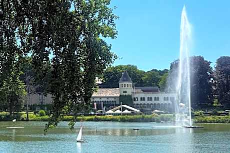Martin's Chateau Du Lac