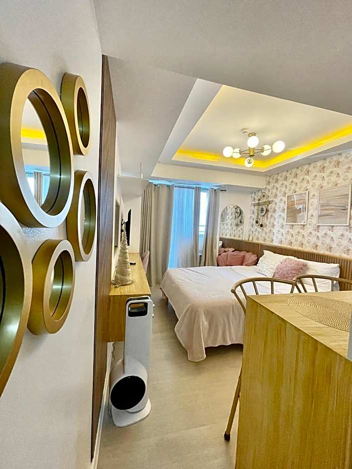 Chic Hideaway at Azure North Bali Tower