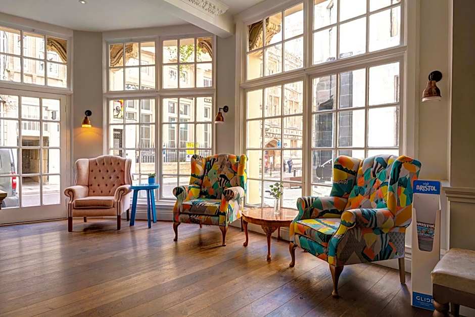 Bristol Grand Hotel By Sunday