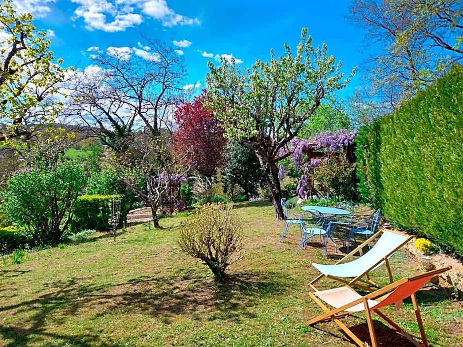 La Colline - Chambre d'hôtes - B&B