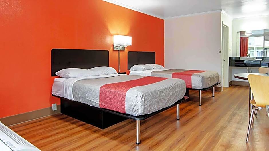 Motel 6-Bay Minette, AL