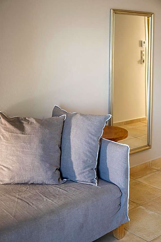 The Mini Beach Hotel