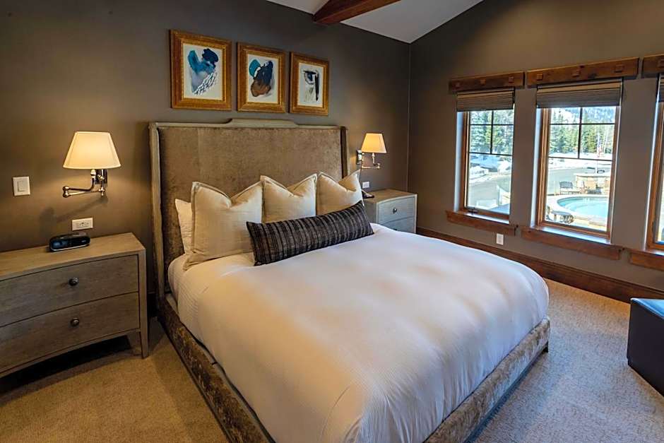The Chateaux Deer Valley
