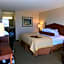 Norfolk Country Inn And Suites