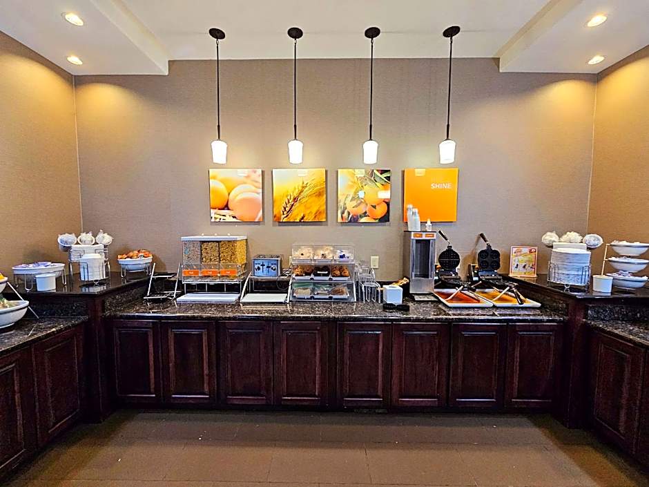 Comfort Inn & Suites Independence