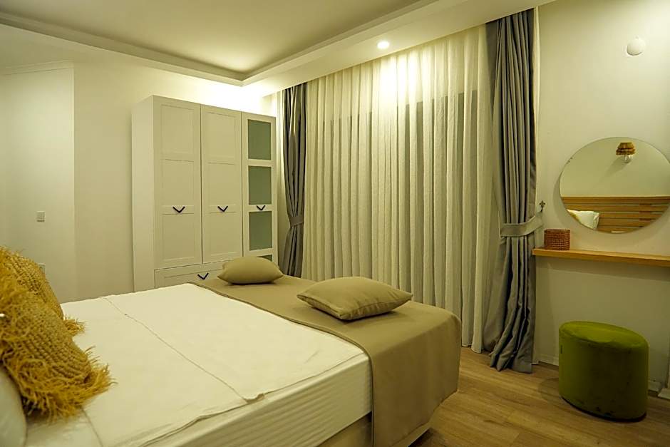 marla suite