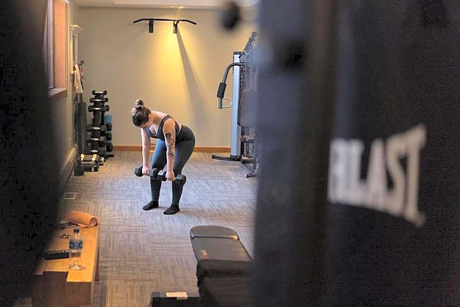 Tyax Lodge & Heliskiing