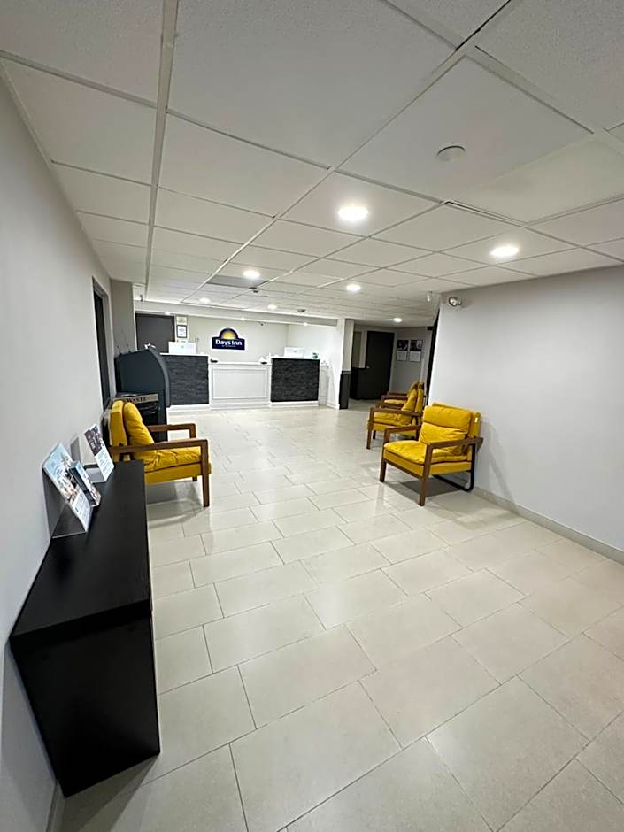 Days Inn by Wyndham Mandan Bismarck Area