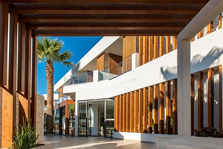 Lavris Hotels