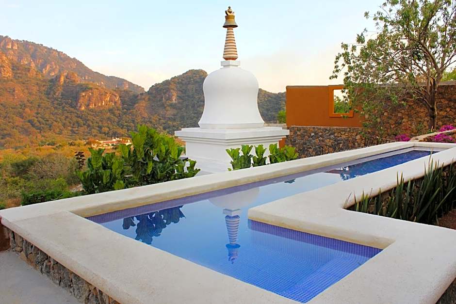 Hostal de la Luz - Spa Holistic Resort