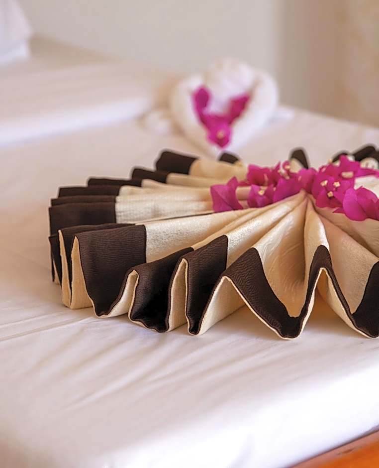 BIANCO AZZURRO Hotel & Restaurant