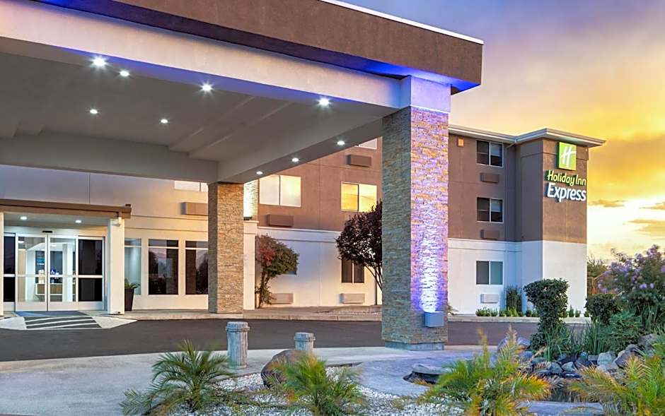 Holiday Inn Express Redding North By IHG