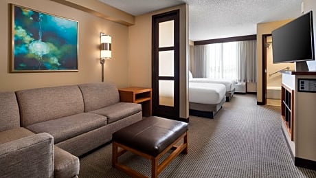 Two Double Beds (with sofa bed)