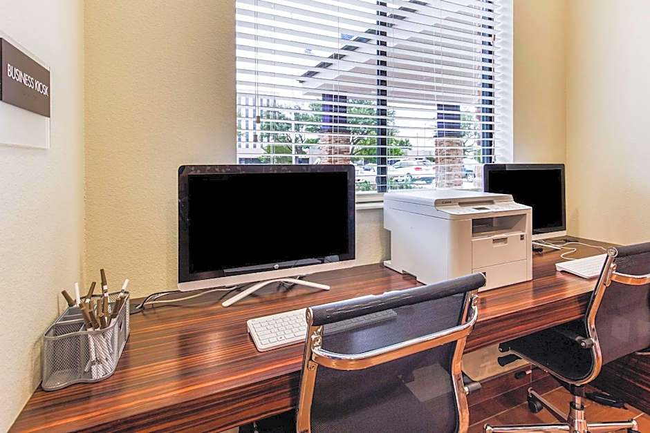 Sleep Inn Dallas Love Field-Medical District