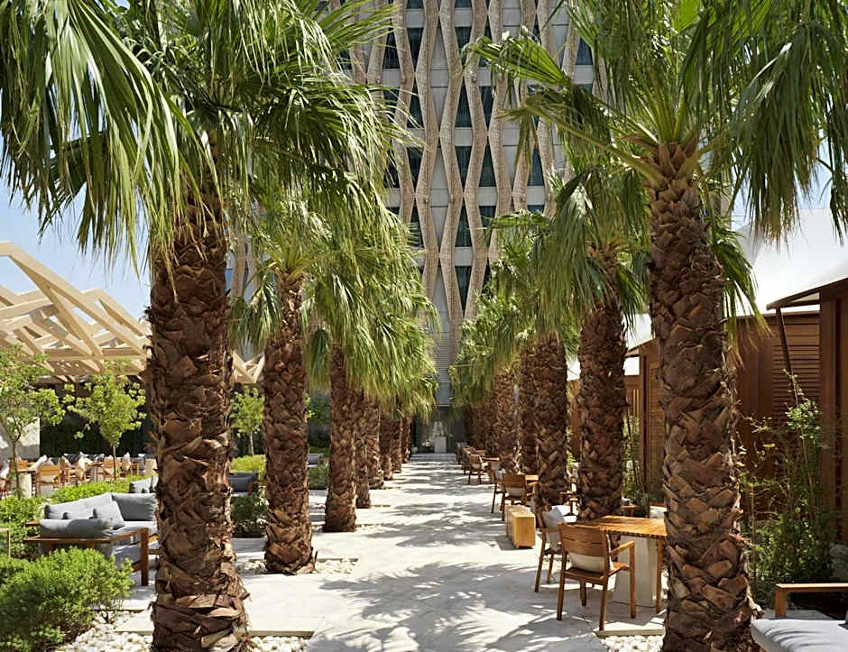 Four Seasons Hotel Kuwait at Burj Alshaya