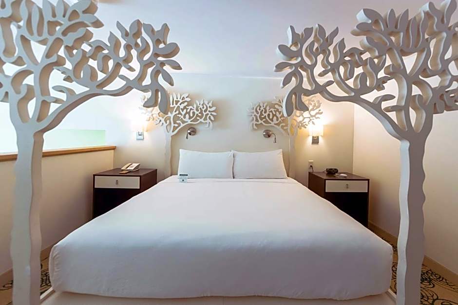 Hotel Skyler Syracuse Tapestry Collection by Hilton