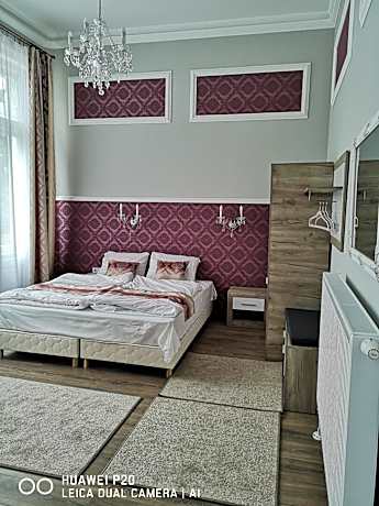 Standard Queen Room with Two Queen Beds