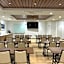 Staybridge Suites Manteca By IHG