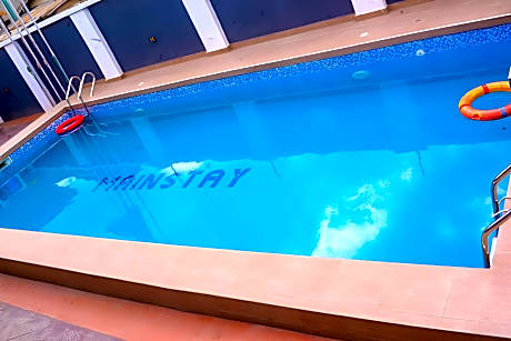 Mainstay Luxury Apartment 