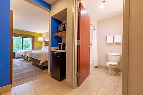 Standard Room with Two Queen Beds