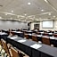 Holiday Inn & Suites Atlanta Airport North By IHG