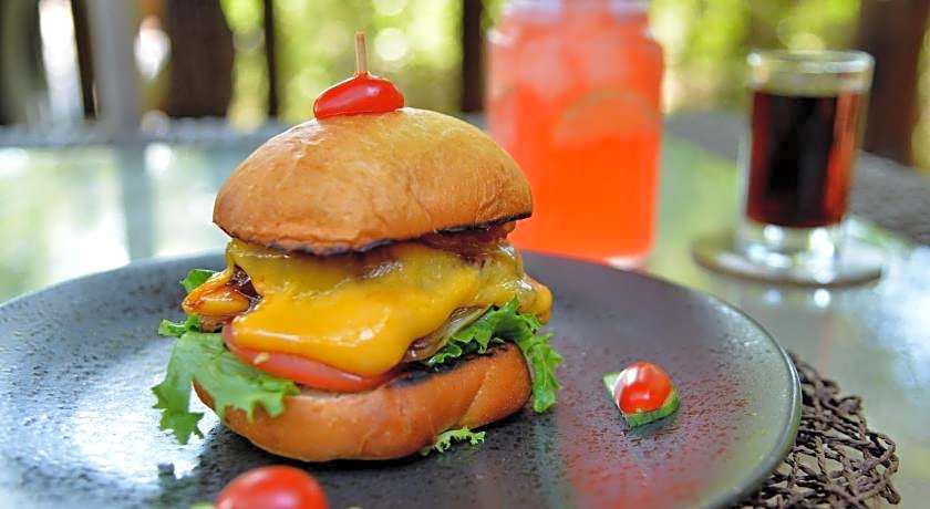 Motswiri Private Safari Lodge