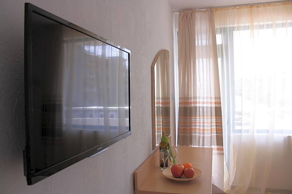 Alba Family Club Hotel