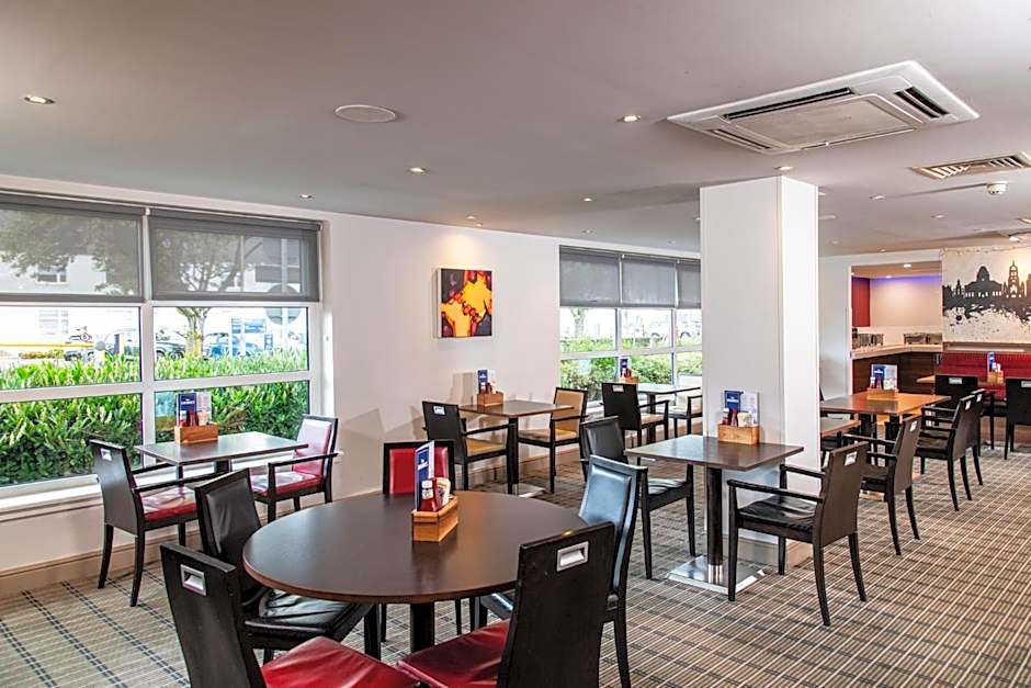 Holiday Inn Express - Glasgow Airport By IHG