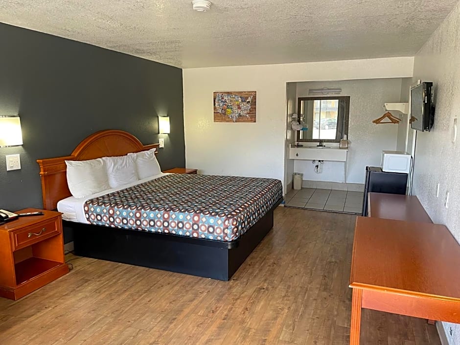 Budget Inn