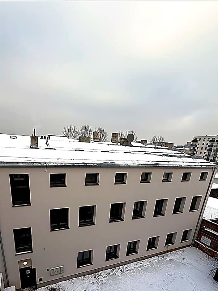 Prywatny pokój z prywatną łazienką - Senatorska 36