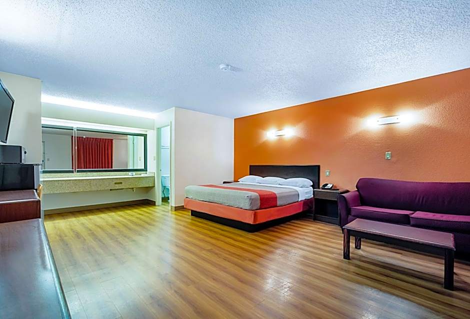 Motel 6-Covington, TN