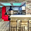 Grand Salon Cosy, proche centre Dijon & garage 2p