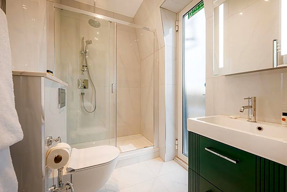 Fountain House Apartments - London