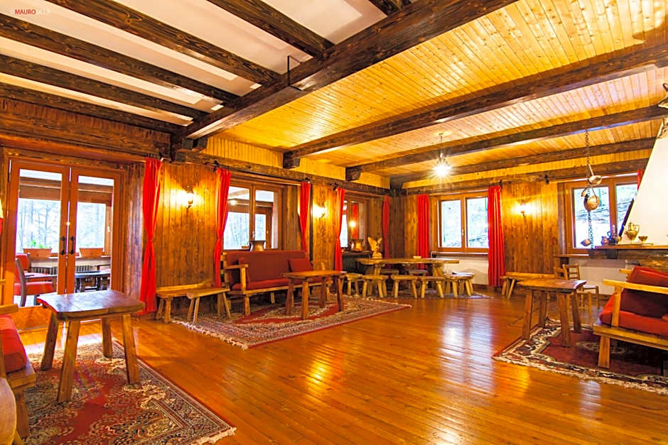 Hotel Garnì Mille Pini