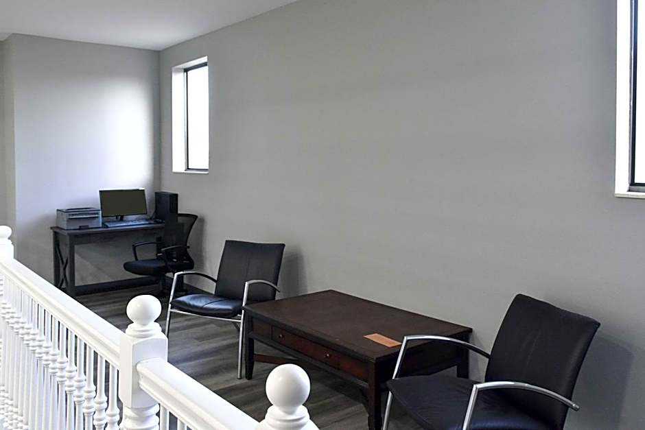 Quality Inn & Suites Brooks Louiville South